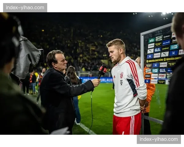 拜仁后卫德里赫特：面对哈兰德需要全队协作防守